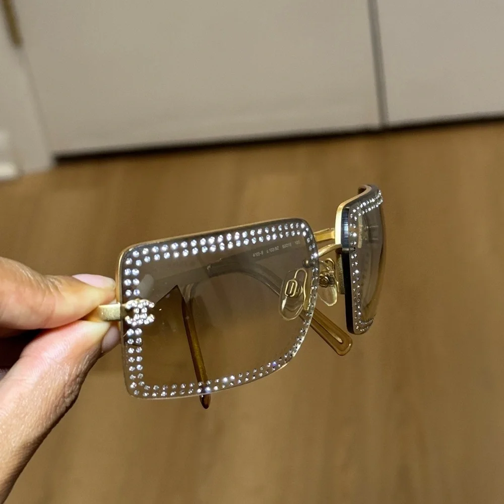 CHANEL 4015 GOLD RHINESTONE SUNGLASSES